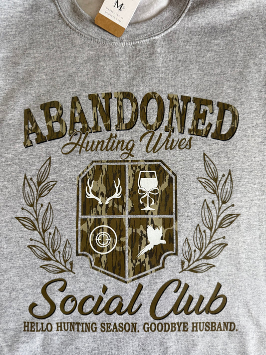 Abandoned Hunting Wives Club